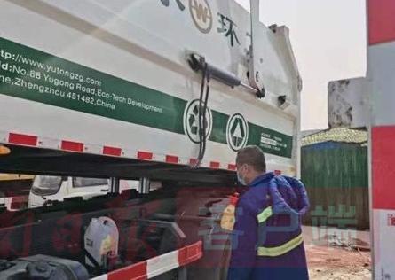 城市“美容師”：疫情不止，我們不散